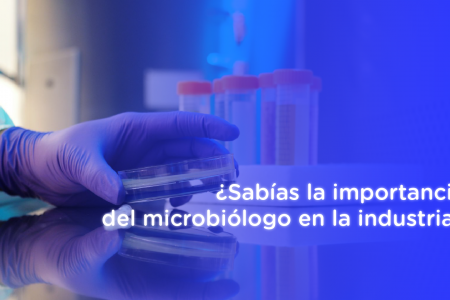 Descubre el poder detrás de la seguridad y calidad en la industria. ?? Los microbiólogos desempeñan un papel fundamental al garantizar que los productos que llegan a nuestras manos sean seguros y libres de microorganismos dañinos. Su dedicación y experiencia son la clave para proteger nuestra salud y bienestar.